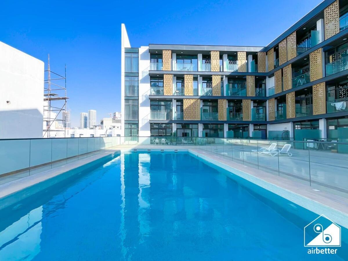 Your Jvc Hideaway With Balcony And Amenities Apartment Dubai