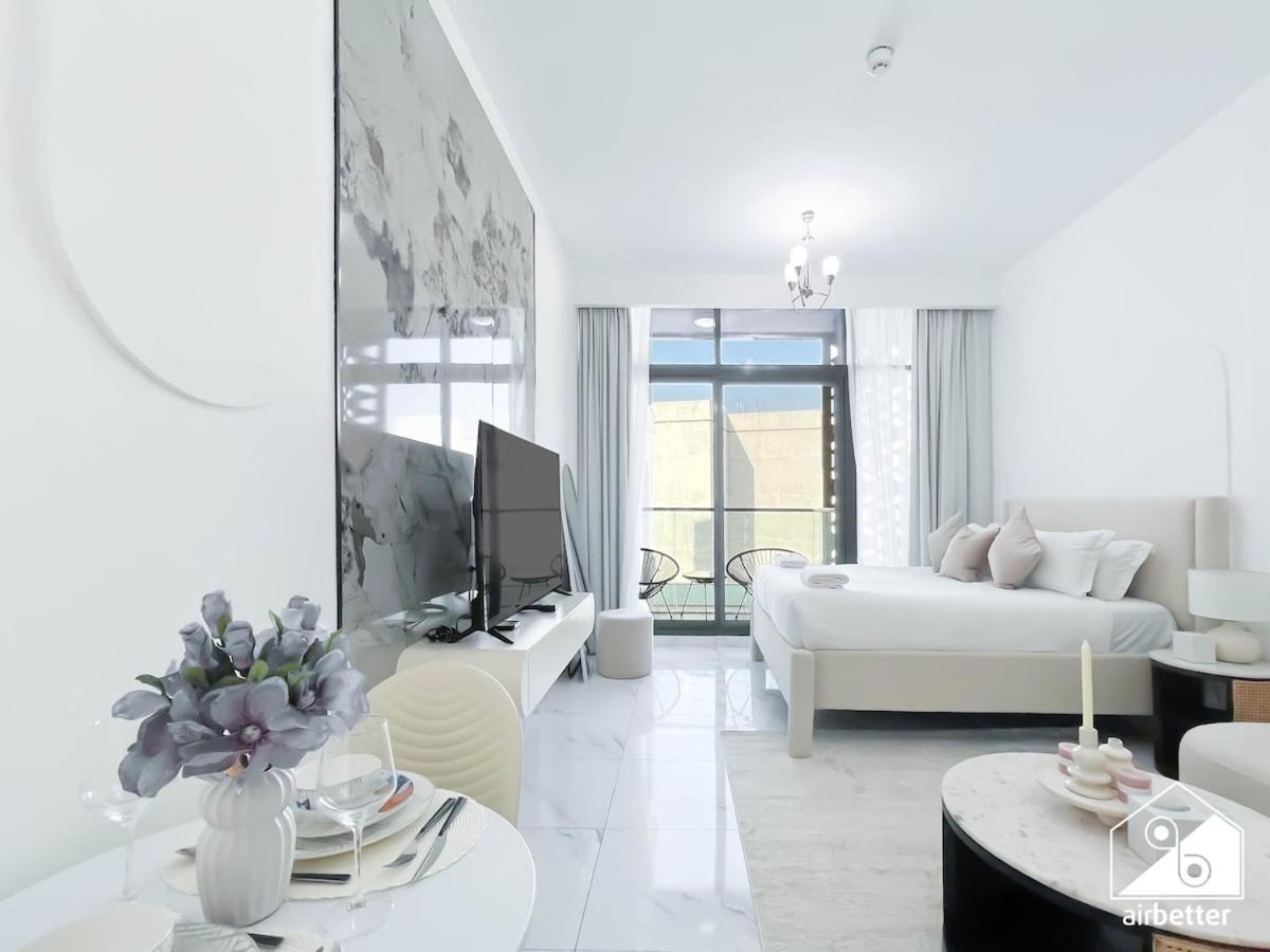 Your Jvc Hideaway With Balcony And Amenities Apartment